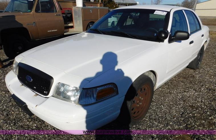 image for item K5413 2006 Ford Crown Victoria Police Interceptor