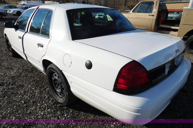 image for item K5413 2006 Ford Crown Victoria Police Interceptor