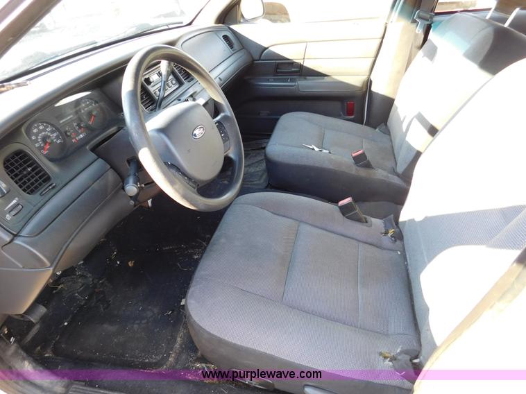image for item K5413 2006 Ford Crown Victoria Police Interceptor