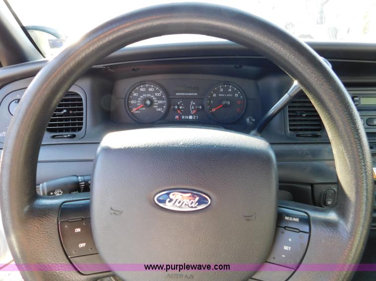 image for item K5413 2006 Ford Crown Victoria Police Interceptor