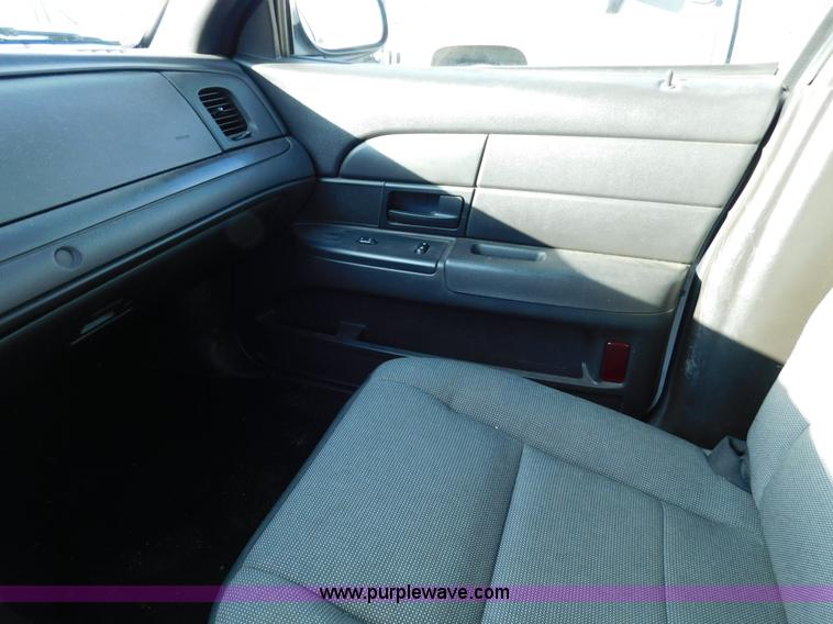 image for item K5414 2008 Ford Crown Victoria Police Interceptor