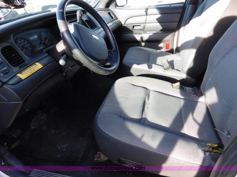 image for item K5415 2008 Ford Crown Victoria Police Interceptor