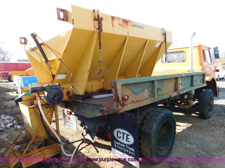 image for item K5418 1978 International Cargo Star B flatbed truck