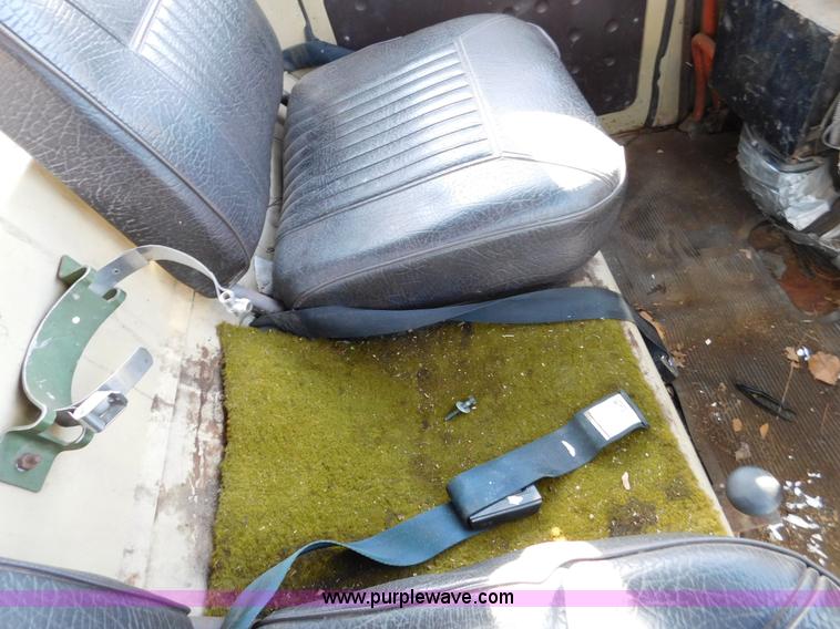 image for item K5418 1978 International Cargo Star B flatbed truck