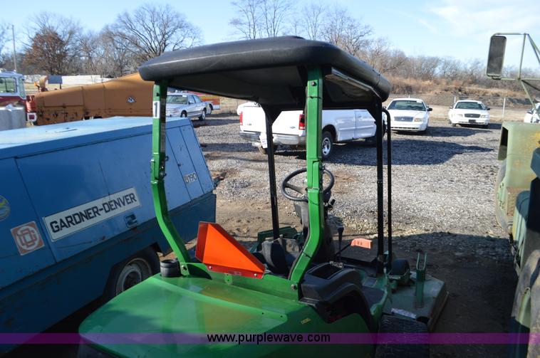 image for item K5420 John Deere 856 lawn mower