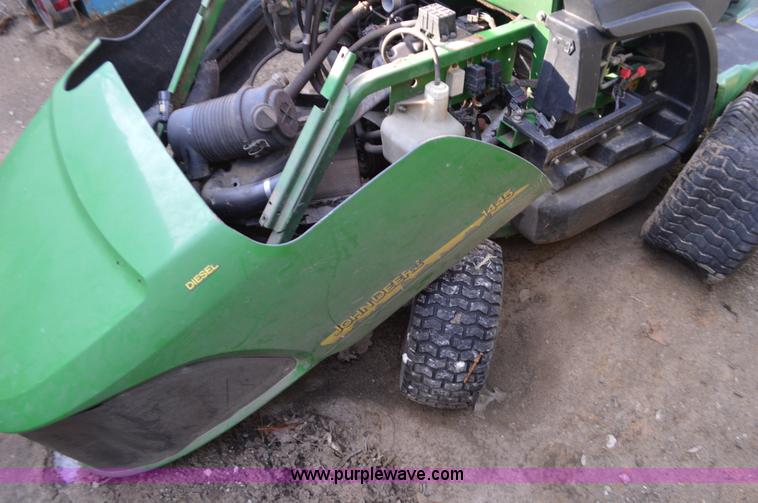 image for item K5420 John Deere 856 lawn mower