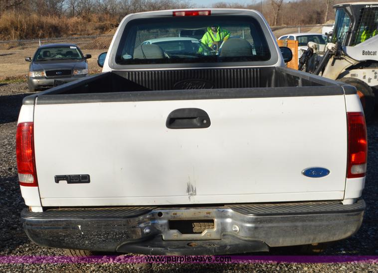 image for item K5422 1997 Ford F150 pickup truck