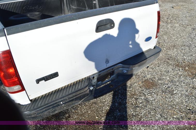 image for item K5422 1997 Ford F150 pickup truck
