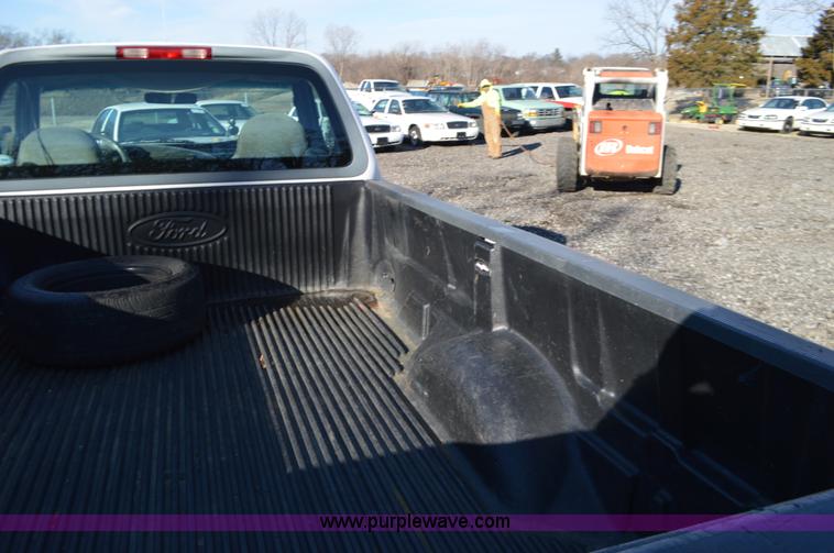 image for item K5422 1997 Ford F150 pickup truck