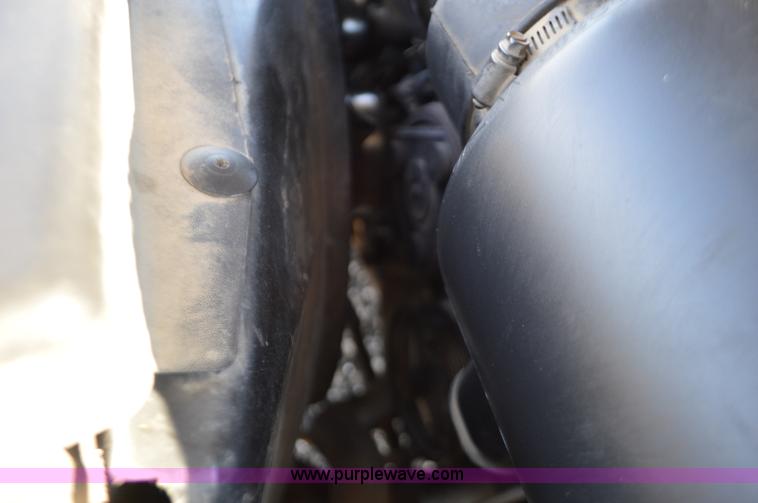 image for item K5422 1997 Ford F150 pickup truck