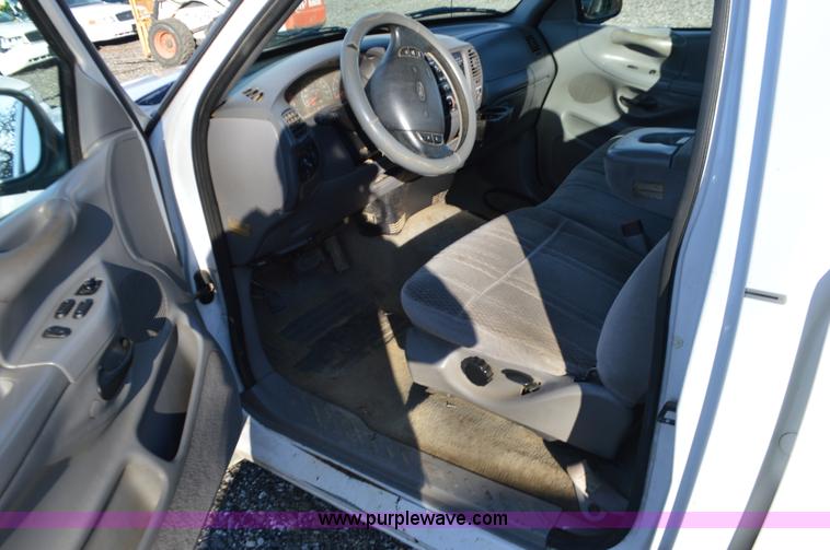 image for item K5422 1997 Ford F150 pickup truck