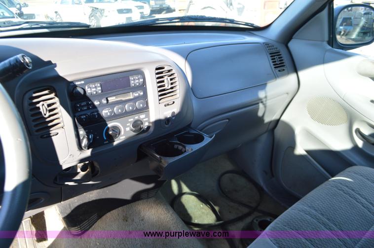 image for item K5422 1997 Ford F150 pickup truck