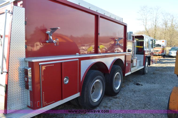image for item K5424 1982 Hendrickson fire truck