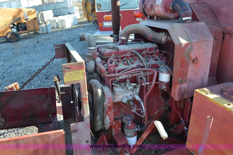 image for item K5425 Vermeer 1250 wood chipper