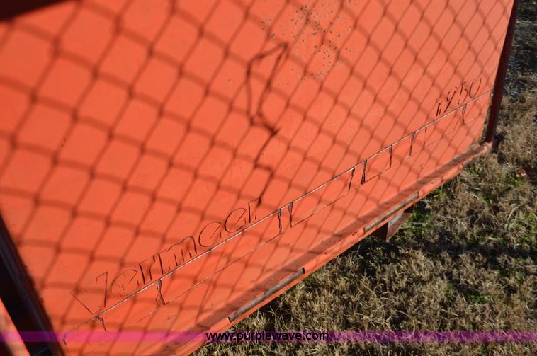 image for item K5425 Vermeer 1250 wood chipper