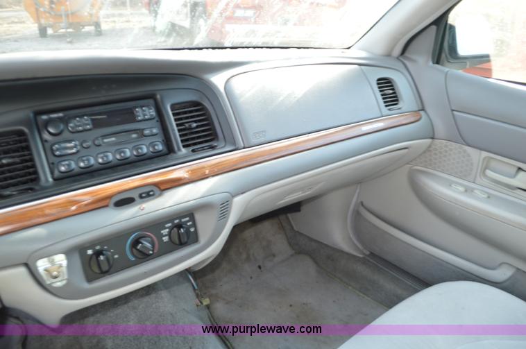 image for item K5429 1997 Ford Crown Victoria LX
