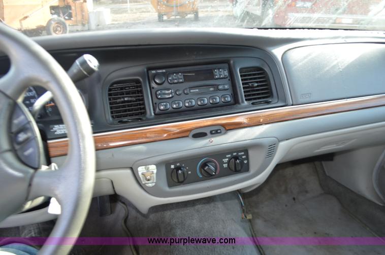 image for item K5429 1997 Ford Crown Victoria LX