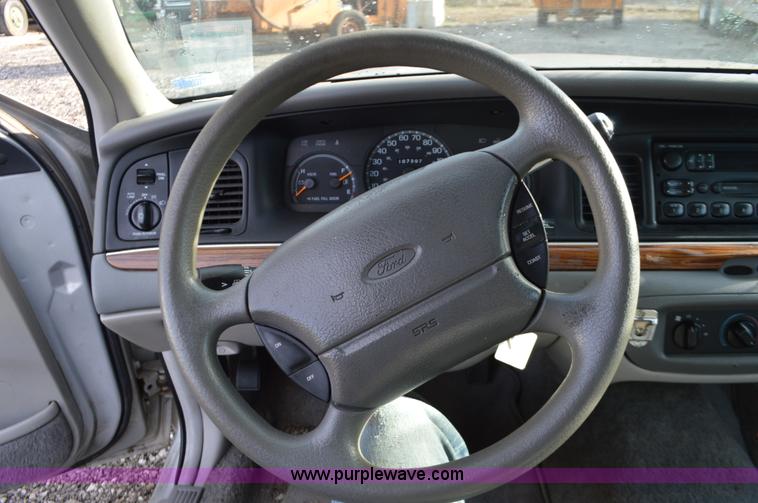 image for item K5429 1997 Ford Crown Victoria LX
