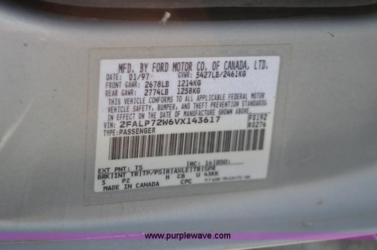 image for item K5429 1997 Ford Crown Victoria LX