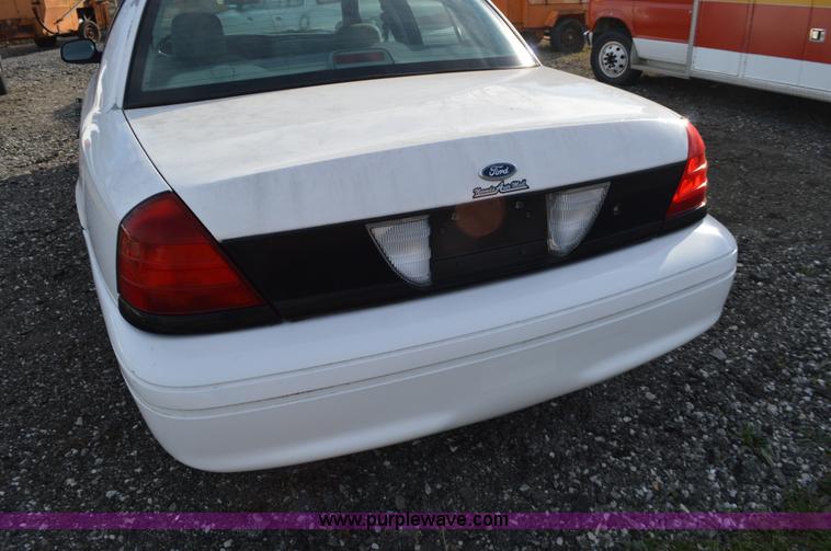 image for item K5430 2003 Ford Crown Victoria Police Interceptor