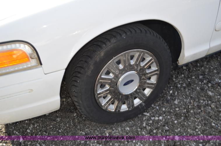 image for item K5430 2003 Ford Crown Victoria Police Interceptor