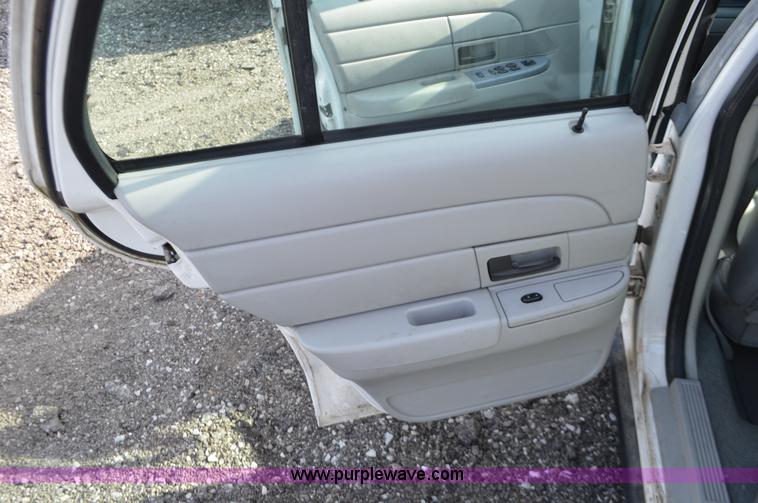 image for item K5430 2003 Ford Crown Victoria Police Interceptor