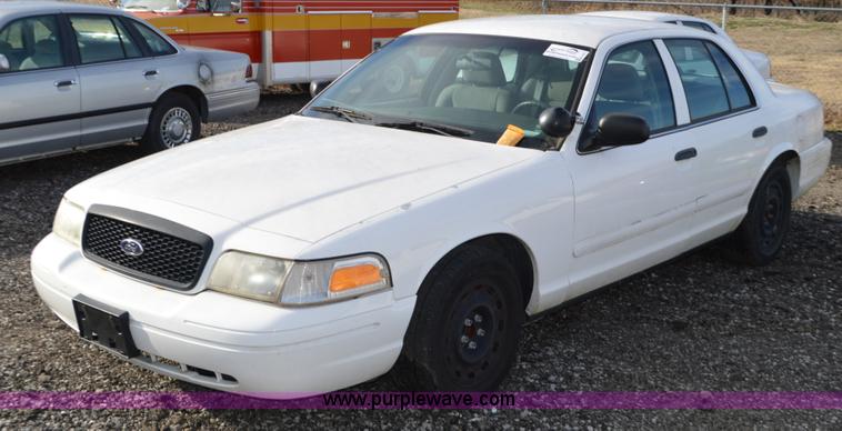 image for item K5431 2003 Ford Crown Victoria Police Interceptor