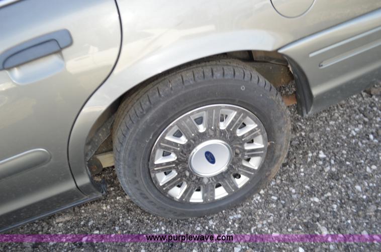 image for item K5432 2003 Ford Crown Victoria Police Interceptor