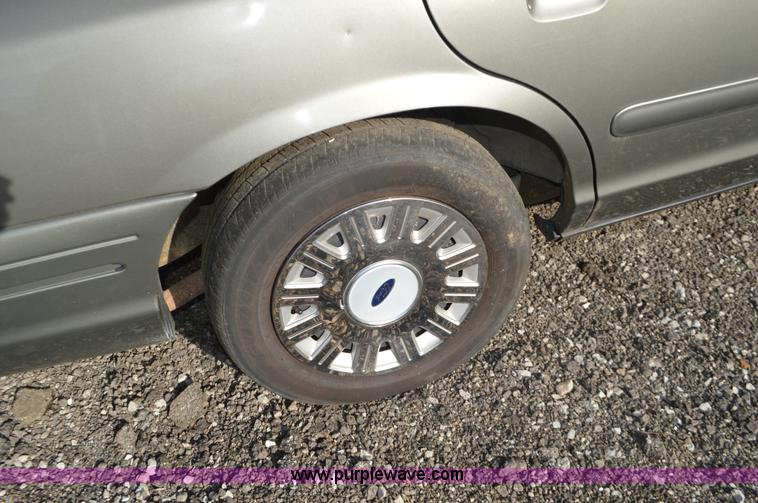 image for item K5432 2003 Ford Crown Victoria Police Interceptor