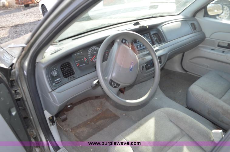 image for item K5432 2003 Ford Crown Victoria Police Interceptor