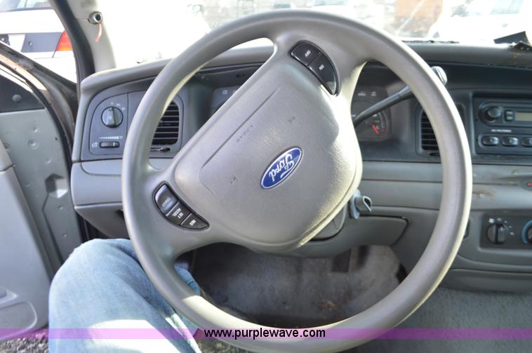 image for item K5432 2003 Ford Crown Victoria Police Interceptor