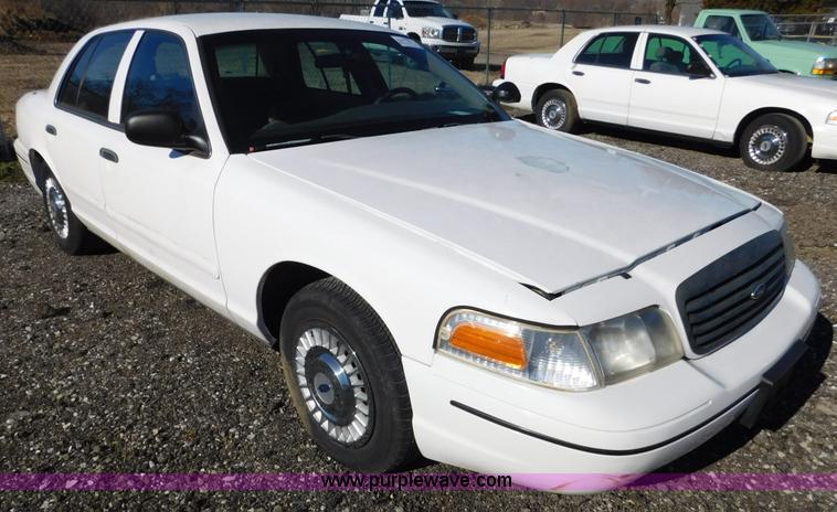 image for item K5434 2000 Ford Crown Victoria Police Interceptor