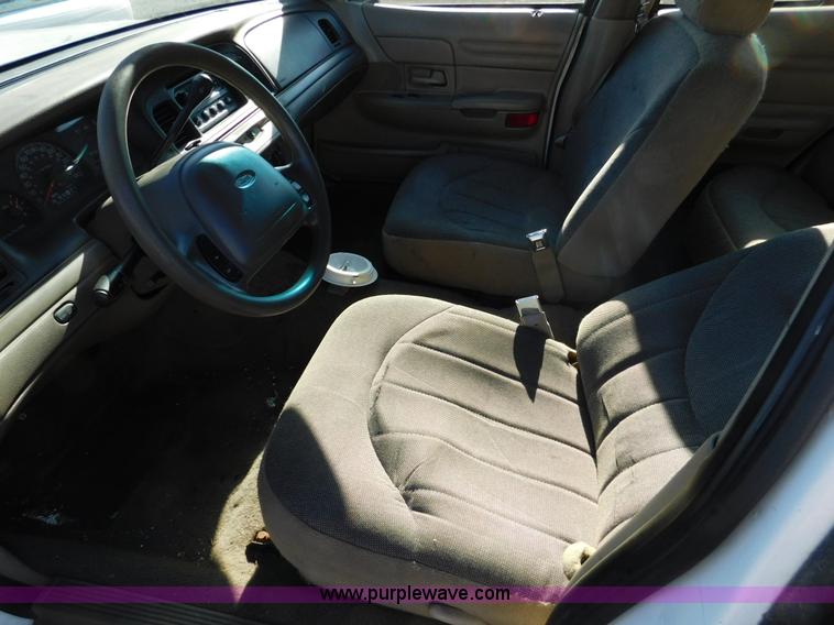 image for item K5434 2000 Ford Crown Victoria Police Interceptor
