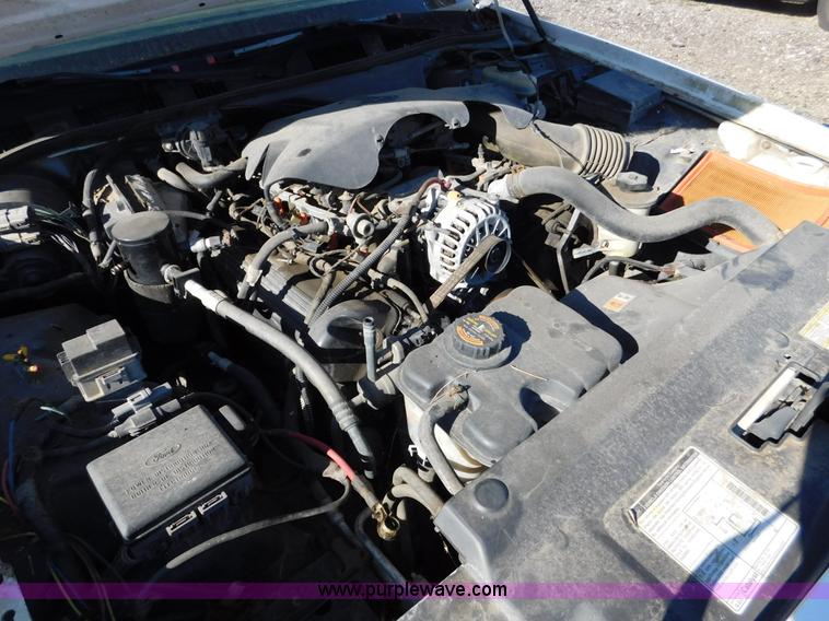 image for item K5434 2000 Ford Crown Victoria Police Interceptor