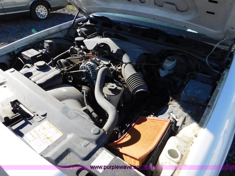 image for item K5434 2000 Ford Crown Victoria Police Interceptor