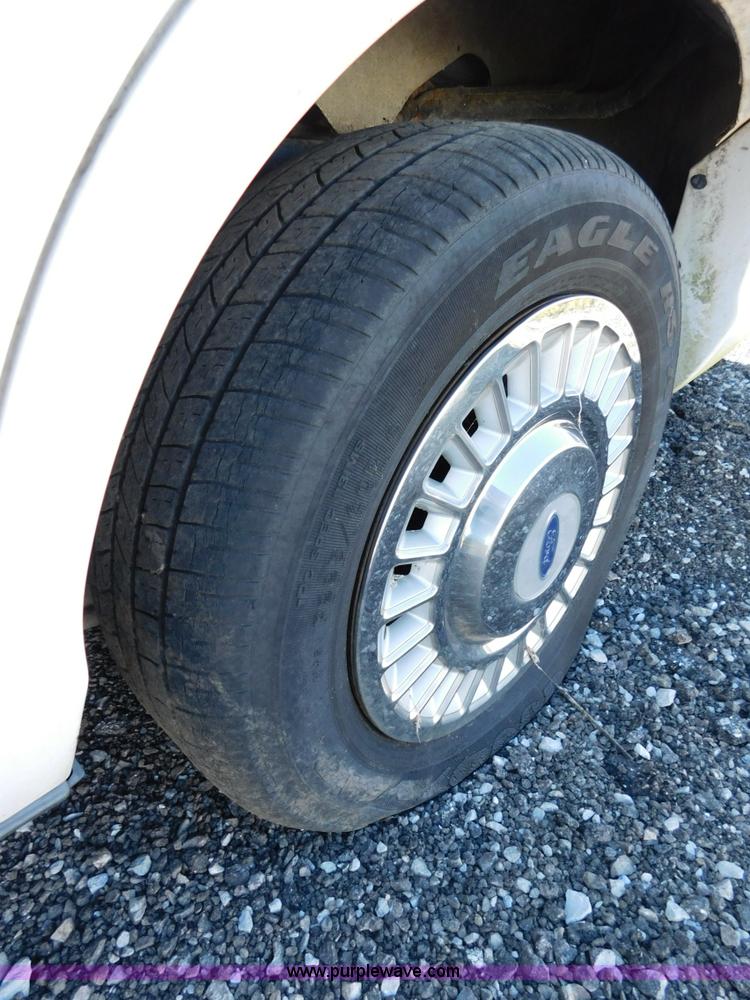 image for item K5434 2000 Ford Crown Victoria Police Interceptor