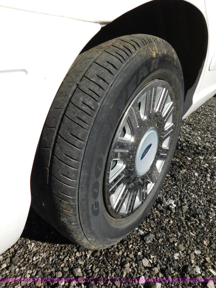 image for item K5435 2003 Ford Crown Victoria Police Interceptor