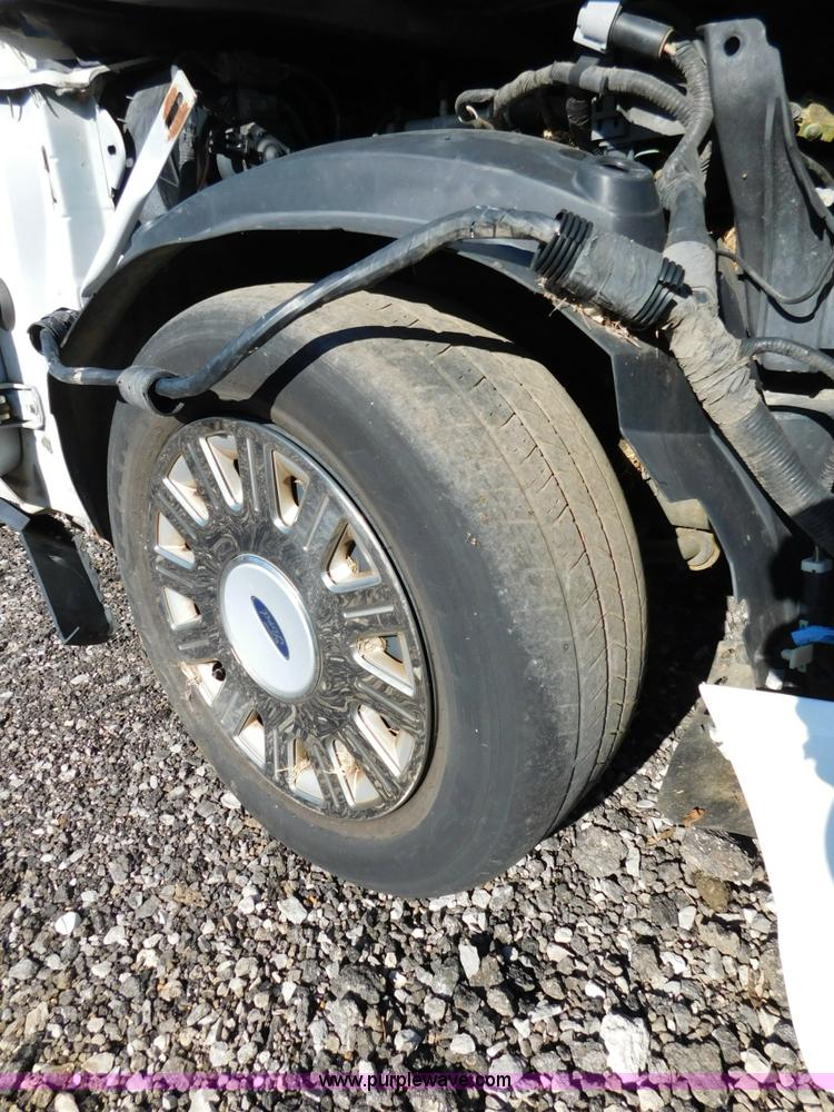 image for item K5435 2003 Ford Crown Victoria Police Interceptor