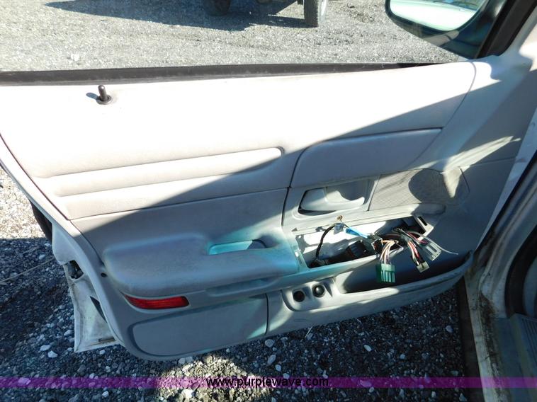 image for item K5436 2001 Ford Crown Victoria Police Interceptor