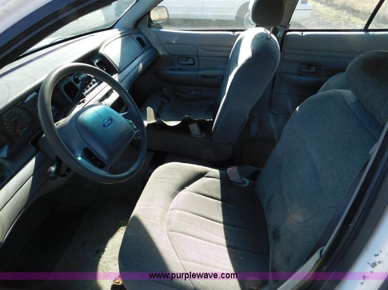 image for item K5436 2001 Ford Crown Victoria Police Interceptor