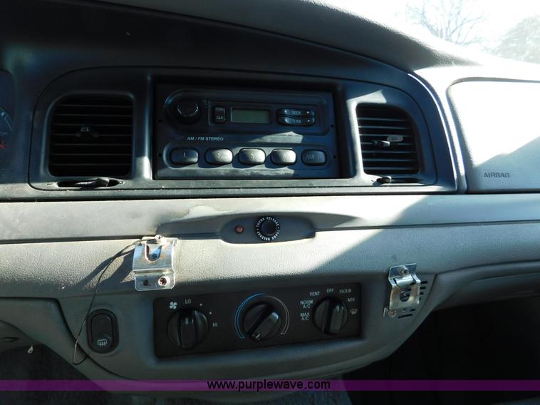 image for item K5436 2001 Ford Crown Victoria Police Interceptor