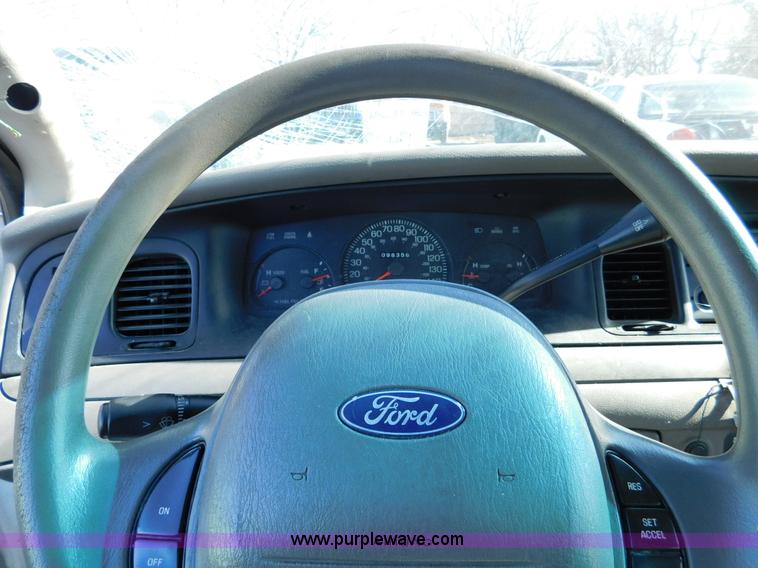 image for item K5436 2001 Ford Crown Victoria Police Interceptor