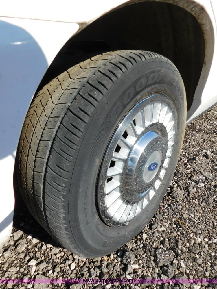 image for item K5436 2001 Ford Crown Victoria Police Interceptor