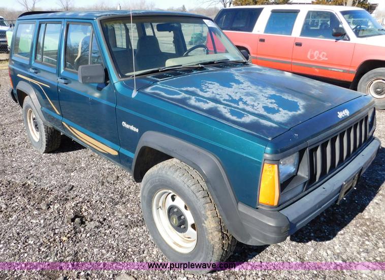 image for item K5437 1996 Jeep Cherokee SUV