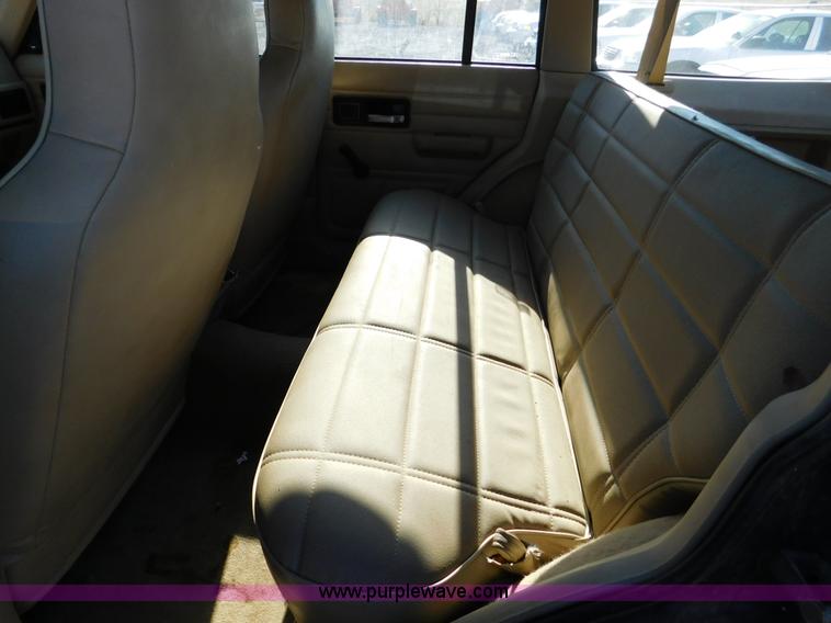 image for item K5437 1996 Jeep Cherokee SUV