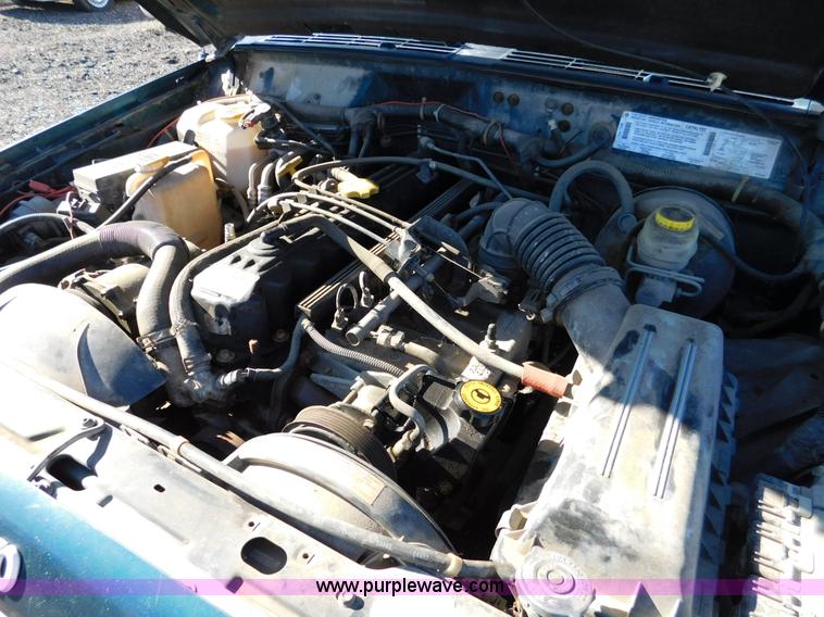 image for item K5437 1996 Jeep Cherokee SUV