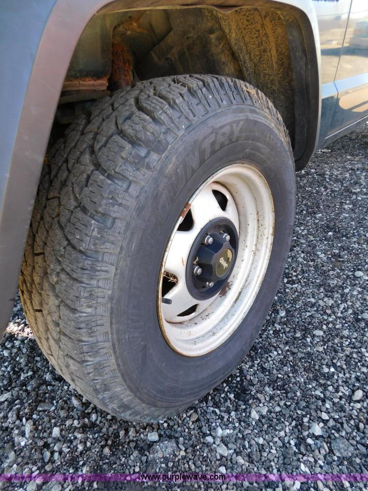 image for item K5437 1996 Jeep Cherokee SUV