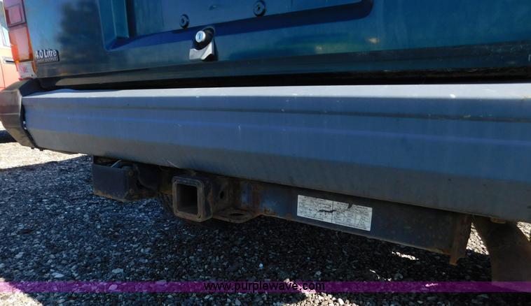 image for item K5437 1996 Jeep Cherokee SUV