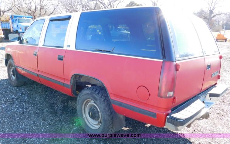 image for item K5439 1992 Chevrolet Suburban 2500 SUV