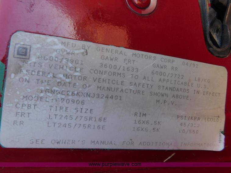 image for item K5439 1992 Chevrolet Suburban 2500 SUV